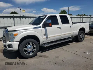 2014 Ford F-250 XL with VIN 1FT7W2BT7EEB51752, listed as a Copart auction lot 59006855 with 123,104 mi miles and Salvage title. Bid and sale history available at DreamBid. Image 1.