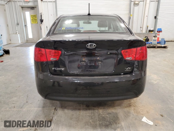 2011 Kia Forte LX with VIN KNAFT4A29B5435983, listed as a Copart auction lot 87684015 with 118,201 mi miles and Non Repairable. Bid and sale history available at carsss.com. Image 6.