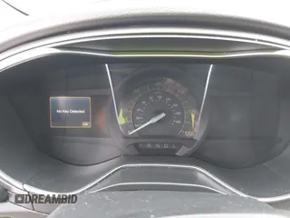 2018 Ford Fusion S z VIN 3FA6P0UU0JR157005, wystawiony jako IAAI lot #41689881 z przebiegiem Nie podano mil oraz . Historia ofert i sprzedaży dostępna na DreamBid. Obrazek 7.