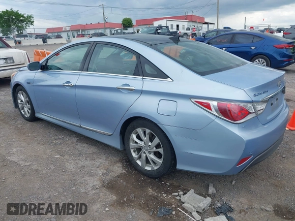 2013 Hyundai Sonata with VIN KMHEC4A43DA076815, listed as a IAAI auction lot 42164710 with 158,318 mi miles and . Bid and sale history available at carsss.com. Image 3.