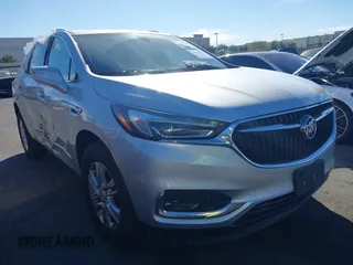2020 Buick Enclave Essence with VIN 5GAERBKW8LJ125823, listed as a IAAI auction lot 41676007 with 90,201 mi miles. Bid and sale history available at carsss.com. Image 1.