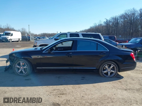 2013 Mercedes-Benz S 550 with VIN WDDNG9EB3DA499477, listed as a IAAI auction lot 41590018 with 64,547 mi miles and . Bid and sale history available at DreamBid. Image 14.