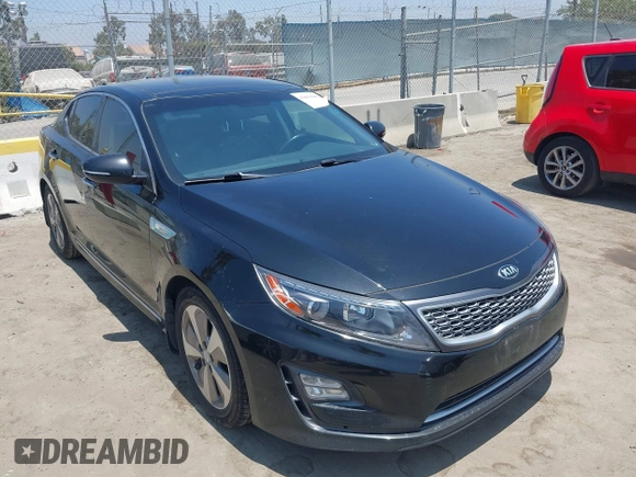 2015 Kia Optima EX z VIN KNAGN4AD9F5085003, wystawiony jako IAAI lot #42659448 z przebiegiem 128 334 mil mil oraz . Historia ofert i sprzedaży dostępna na DreamBid. Obrazek 1.