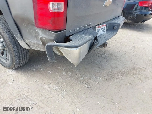 2008 Chevrolet Silverado 1500 Work Truck with VIN 1GCEC19X88Z192472, listed as a IAAI auction lot 41750884 with 191,650 mi miles. Bid and sale history available at carsss.com. Image 6.