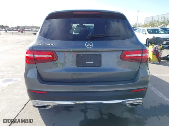 2017 Mercedes-Benz GLC with VIN WDC0G4JB0HF143195, listed as a IAAI auction lot 42004430 with 18,560 mi miles. Bid and sale history available at carsss.com. Image 17.