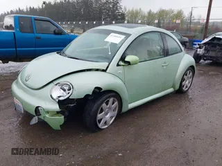 2001 Volkswagen Beetle GLX with VIN 3VWDD21CX1M463267, listed as a IAAI auction lot 41980454 with 120,178 mi miles and . Bid and sale history available at DreamBid. Image 2.