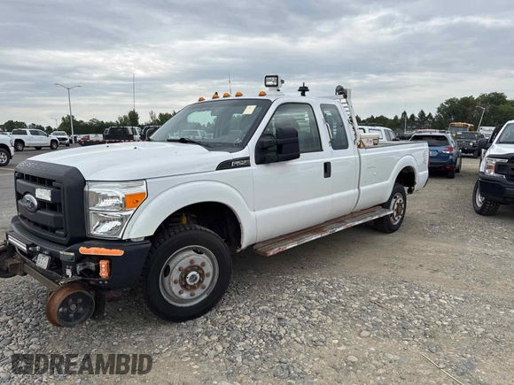2011 Ford F-250 XL with VIN 1FT7X2B6XBEA88181, listed as a IAAI auction lot 42727005 with 228,273 mi miles and . Bid and sale history available at DreamBid. Image 2.