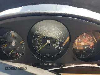 1988 Mercedes-Benz 560 Series 560SL with VIN WDBBA48D0JA085307, listed as a Copart auction lot 51533115 with 83,302 mi miles and Salvage Title. Bid and sale history available at carsss.com. Image 9.