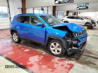 2021 Jeep Compass Latitude z VIN 3C4NJDBB0MT539879, wystawiony jako Copart lot #57964125 z przebiegiem 43 246 mil mil oraz Szkoda całkowita • Salvage title. Historia ofert i sprzedaży dostępna na DreamBid. Obrazek 4.
