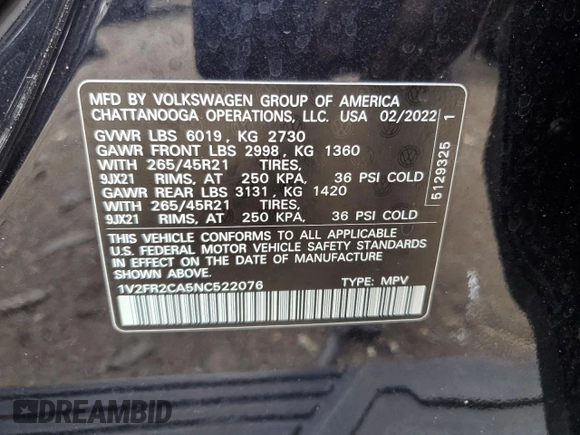 2022 Volkswagen Atlas SEL Premium R-Line with VIN 1V2FR2CA5NC522076, listed as a Copart auction lot 55854025 with 39,494 mi miles and Salvage title. Bid and sale history available at DreamBid. Image 13.