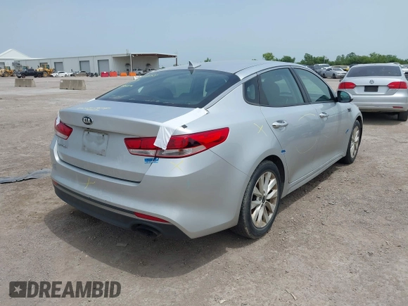 2017 Kia Optima LX z VIN 5XXGT4L34HG124656, wystawiony jako IAAI lot #42247907 z przebiegiem 93 333 mil mil oraz . Historia ofert i sprzedaży dostępna na DreamBid. Obrazek 4.