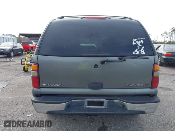 2002 Chevrolet Tahoe LS with VIN 1GNEC13VX2R156255, listed as a IAAI auction lot 41376768 with 246,305 mi miles. Bid and sale history available at carsss.com. Image 17.