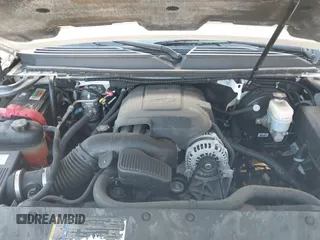 2008 Chevrolet Suburban LTZ z VIN 1GNFK163X8R196314, wystawiony jako IAAI lot #42127143 z przebiegiem 119 598 mil mil oraz . Historia ofert i sprzedaży dostępna na DreamBid. Obrazek 10.