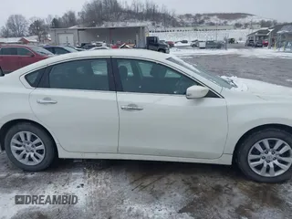 2015 Nissan Altima SL with VIN 1N4AL3AP0FN315097, listed as a IAAI auction lot 41635931 with 104,615 mi miles and . Bid and sale history available at DreamBid. Image 13.