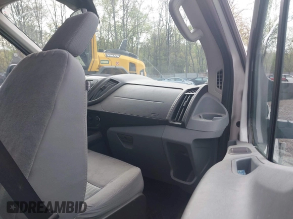 2019 Ford Transit with VIN 1FTBW3XG2KKA66858, listed as a IAAI auction lot 41969887 with 140,304 mi miles and . Bid and sale history available at DreamBid. Image 5.