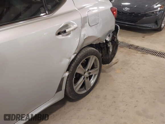 2012 Lexus IS 350 with VIN JTHBE5C23C5028675, listed as a IAAI auction lot 41504992 with 152,577 mi miles and . Bid and sale history available at DreamBid. Image 18.