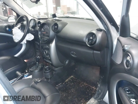 2015 MINI Countryman z VIN WMWZB3C59FWR46546, wystawiony jako IAAI lot #41687489 z przebiegiem 95 734 mil mil oraz . Historia ofert i sprzedaży dostępna na DreamBid. Obrazek 5.