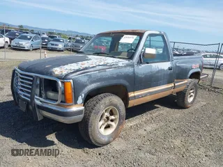 1989 Chevrolet Silverado 1500 with VIN 1GCDK14Z7KZ258685, listed as a IAAI auction lot 42036576 with 62,150 mi miles and . Bid and sale history available at DreamBid. Image 2.