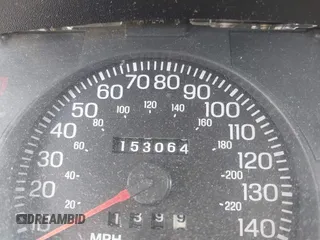 2000 Ford Crown Victoria Police Interceptor z VIN 2FAFP71W7YX104263, wystawiony jako IAAI lot #42442496 z przebiegiem 153 064 mil mil oraz . Historia ofert i sprzedaży dostępna na DreamBid. Obrazek 15.