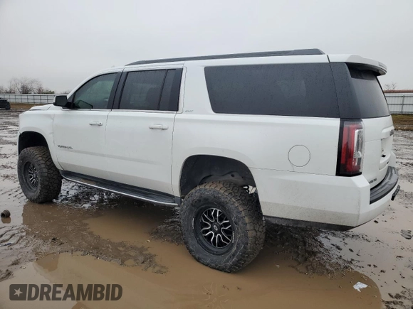 2018 GMC Yukon XL SLT with VIN 1GKS2GKC5JR345741, listed as a Copart auction lot 42585015 with 135,204 mi miles and Salvage Title. Bid and sale history available at carsss.com. Image 2.