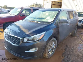 2019 Kia Sedona LX with VIN KNDMB5C10K6534676, listed as a IAAI auction lot 40967530 with NaN miles. Bid and sale history available at carsss.com. Image 19.