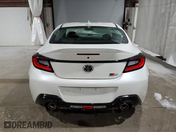 2024 Toyota 86 Premium with VIN JF1ZNBE13R9756474, listed as a Copart auction lot 45003135 with 6,151 mi miles and Salvage Title. Bid and sale history available at DreamBid. Image 6.
