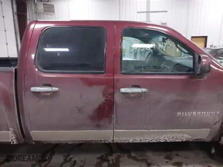 2008 Chevrolet Silverado 1500 LTZ with VIN 3GCEK13MX8G203635, listed as a IAAI auction lot 41569705 with 168,495 mi miles. Bid and sale history available at carsss.com. Image 13.