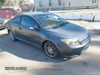 2005 Scion tC z VIN JTKDE167750030271, wystawiony jako IAAI lot #42327407 z przebiegiem 170 452 mil mil oraz . Historia ofert i sprzedaży dostępna na DreamBid. Obrazek 1.