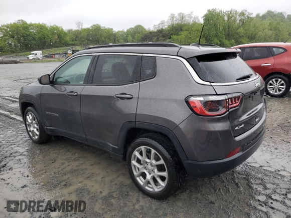 2022 Jeep Compass Latitude Lux with VIN 3C4NJDFB7NT181210, listed as a Copart auction lot 56171175 with 42,794 mi miles and Salvage title. Bid and sale history available at DreamBid. Image 2.