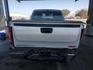 2013 GMC Sierra 1500 SLE z VIN 1GTR1VE01DZ263612, wystawiony jako Copart lot #58094935 z przebiegiem 342 269 mil mil oraz Szkoda całkowita • Salvage title. Historia ofert i sprzedaży dostępna na DreamBid. Obrazek 6.
