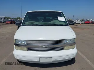 2001 Chevrolet Astro z VIN 1GNDM19W81B130897, wystawiony jako IAAI lot #42397857 z przebiegiem 262 223 mil mil oraz . Historia ofert i sprzedaży dostępna na DreamBid. Obrazek 6.