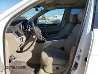 2015 Mercedes-Benz M 350 z VIN 4JGDA5HB8FA581991, wystawiony jako Copart lot #47315135 z przebiegiem 155 792 mil mil oraz Szkoda całkowita • Salvage title. Historia ofert i sprzedaży dostępna na DreamBid. Obrazek 7.