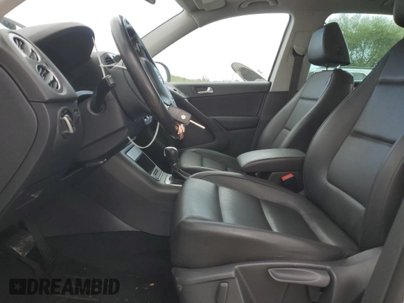 2012 Volkswagen Tiguan S with VIN WVGBV7AXXCW594060, listed as a Copart auction lot 45521095 with 146,035 mi miles and Salvage Title. Bid and sale history available at DreamBid. Image 7.