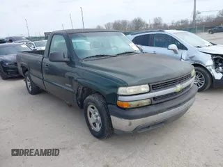 2002 Chevrolet Silverado 1500 with VIN 1GCEC14W82Z181154, listed as a IAAI auction lot 42031417 with 167,569 mi miles. Bid and sale history available at carsss.com. Image 1.