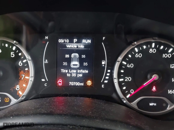 2017 Jeep Renegade Altitude with VIN ZACCJABB1HPF97308, listed as a IAAI auction lot 41768981 with 70,700 mi miles. Bid and sale history available at carsss.com. Image 16.