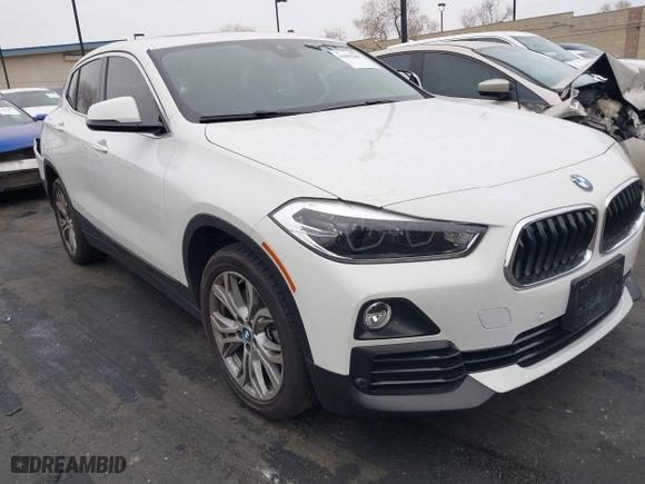 2020 BMW X2 sDrive28i with VIN WBXYH9C02L5P59822, listed as a IAAI auction lot 41893205 with 1 mi miles. Bid and sale history available at carsss.com. Image 1.