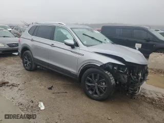 2022 Volkswagen Tiguan SE with VIN 3VV3B7AX1NM025538, listed as a Copart auction lot 43246695 with 0 mi miles and Salvage Title. Bid and sale history available at carsss.com. Image 4.