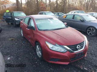 2017 Nissan Altima SV with VIN 1N4AL3AP6HC149554, listed as a IAAI auction lot 41096549 with 92,059 mi miles and . Bid and sale history available at carsss.com. Image 1.