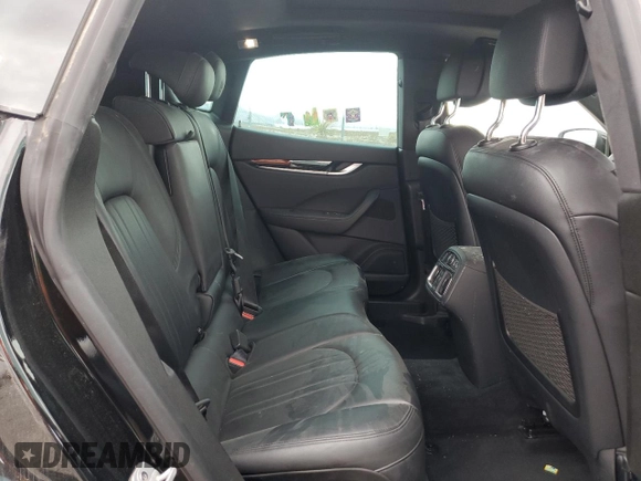 2018 Maserati Levante with VIN ZN661XUA6JX292084, listed as a Copart auction lot 39406264 with 44,039 mi miles. Bid and sale history available at carsss.com. Image 11.