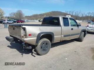 2005 Chevrolet Silverado 1500 Z71 with VIN 2GCEK19B951171707, listed as a IAAI auction lot 42062775 with 129,044 mi miles and . Bid and sale history available at DreamBid. Image 4.