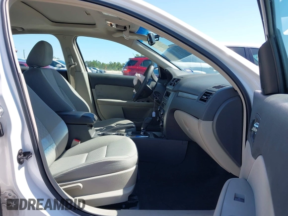 2010 Ford Fusion SE with VIN 3FAHP0HA4AR293386, listed as a IAAI auction lot 41978355 with 123,323 mi miles and . Bid and sale history available at DreamBid. Image 5.