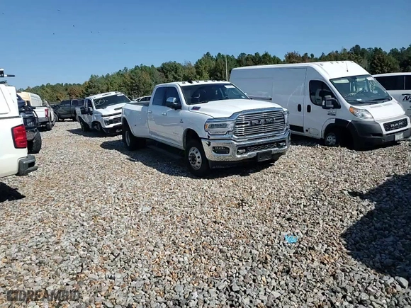 2022 Ram 3500 Laramie with VIN 3C63RRJL5NG268035, listed as a Copart auction lot 76545814 with 56,257 mi miles and Clean Title. Bid and sale history available at carsss.com. Image 11.