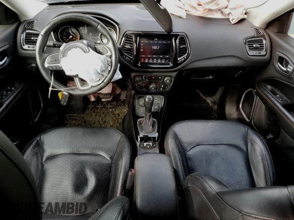 2018 Jeep Compass Limited with VIN 3C4NJDCB4JT200410, listed as a Copart auction lot 52582405 with 92,182 mi miles and Salvage title. Bid and sale history available at DreamBid. Image 8.