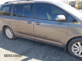 2011 Toyota Sienna LE with VIN 5TDJK3DC1BS016258, listed as a IAAI auction lot 41995140 with 200,903 mi miles. Bid and sale history available at carsss.com. Image 19.