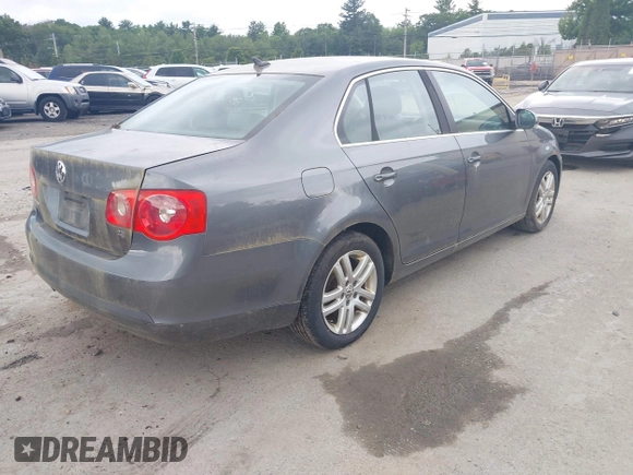 2007 Volkswagen Jetta 2.5 with VIN 3VWRF71K17M119579, listed as a IAAI auction lot 42526813 with 120,702 mi miles and . Bid and sale history available at DreamBid. Image 4.