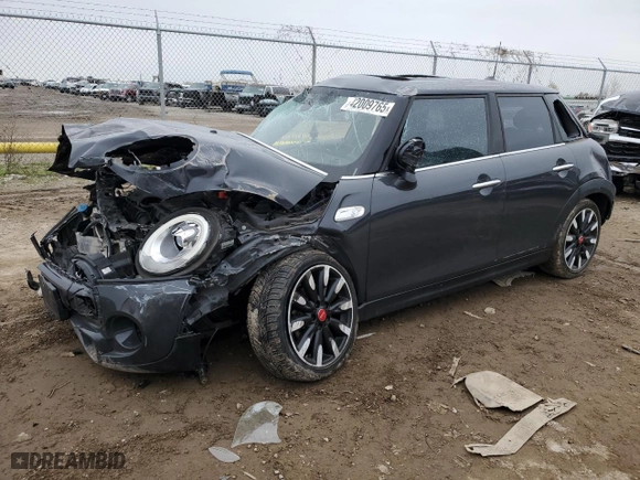 2016 MINI Cooper Hardtop 4 Door S with VIN WMWXU3C5XG2B63426, listed as a Copart auction lot 42009765 with 86,267 mi miles and Salvage Title. Bid and sale history available at carsss.com. Image 1.