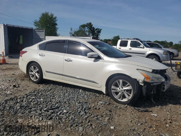 2015 Nissan Altima S with VIN 1N4AL3AP7FC177666, listed as a Copart auction lot 55441875 with 97,110 mi miles and Clean Title. Bid and sale history available at DreamBid. Image 4.