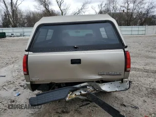 1998 Chevrolet Silverado 1500 with VIN 1GCEK14R6WE171264, listed as a Copart auction lot 53724175 with 152,830 mi miles and Non Repairable. Bid and sale history available at DreamBid. Image 6.