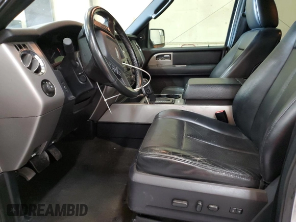 2016 Ford Expedition Max XLT z VIN 1FMJK1HT4GEF45663, wystawiony jako Copart lot #62464095 z przebiegiem 202 272 mil mil oraz Czysty tytuł • Clean title. Historia ofert i sprzedaży dostępna na DreamBid. Obrazek 7.