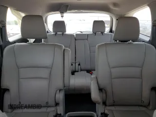 2019 Honda Pilot Touring 7-Passenger z VIN 5FNYF5H63KB037250, wystawiony jako Copart lot #52027065 z przebiegiem 95 693 mil mil oraz Szkoda całkowita • Salvage title. Historia ofert i sprzedaży dostępna na DreamBid. Obrazek 10.